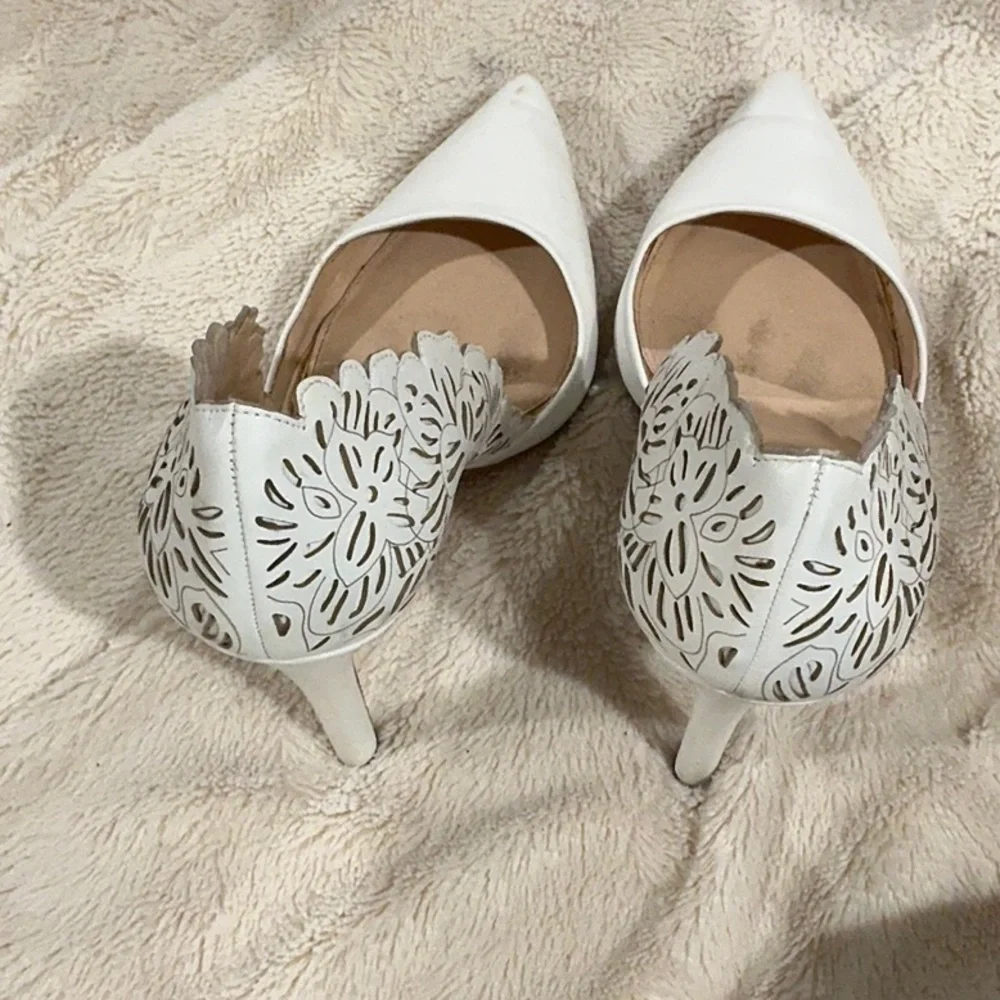 Jessica Simpson White and Tan Heels - Picture 4 of 4